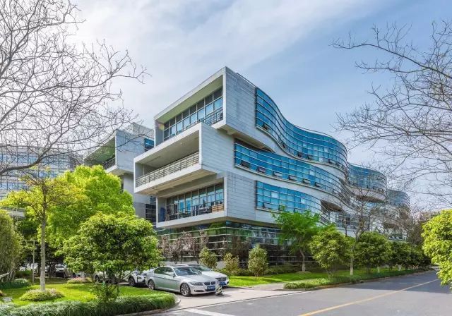 仙知機器人與上海交通大學攜手成立聯合實驗室，共拓智能制造新篇章