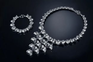 精工佳作閃耀設(shè)計殿堂 甘露珠寶榮膺中國珠寶首飾設(shè)計與制作大賽雙項殊榮